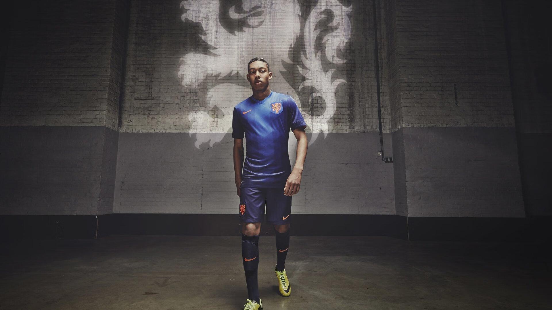 熊猫体育直播|中国冰壶队世锦赛首战告捷 新锐组合展现强劲实力